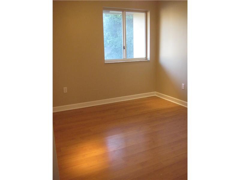 DORAL LANDINGS TOWNHOMES - Residential Lease