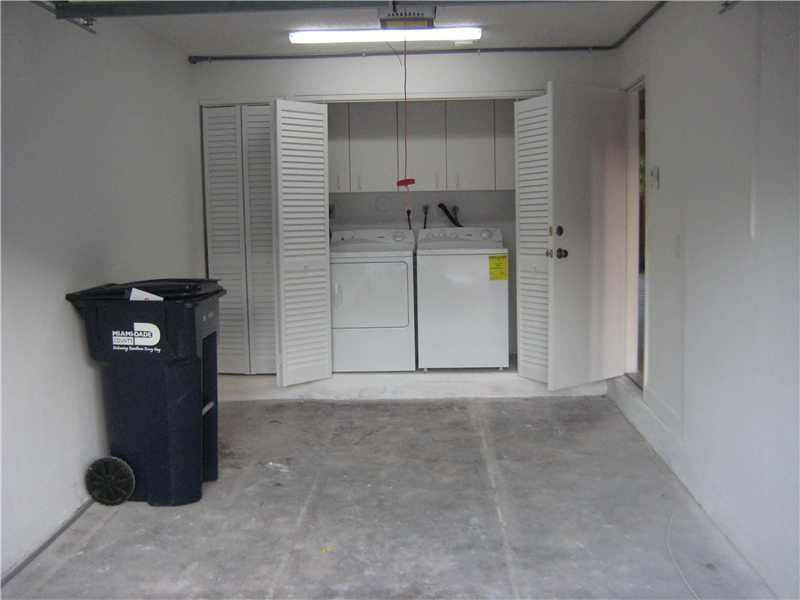 DORAL LANDINGS TOWNHOMES - Residential Lease