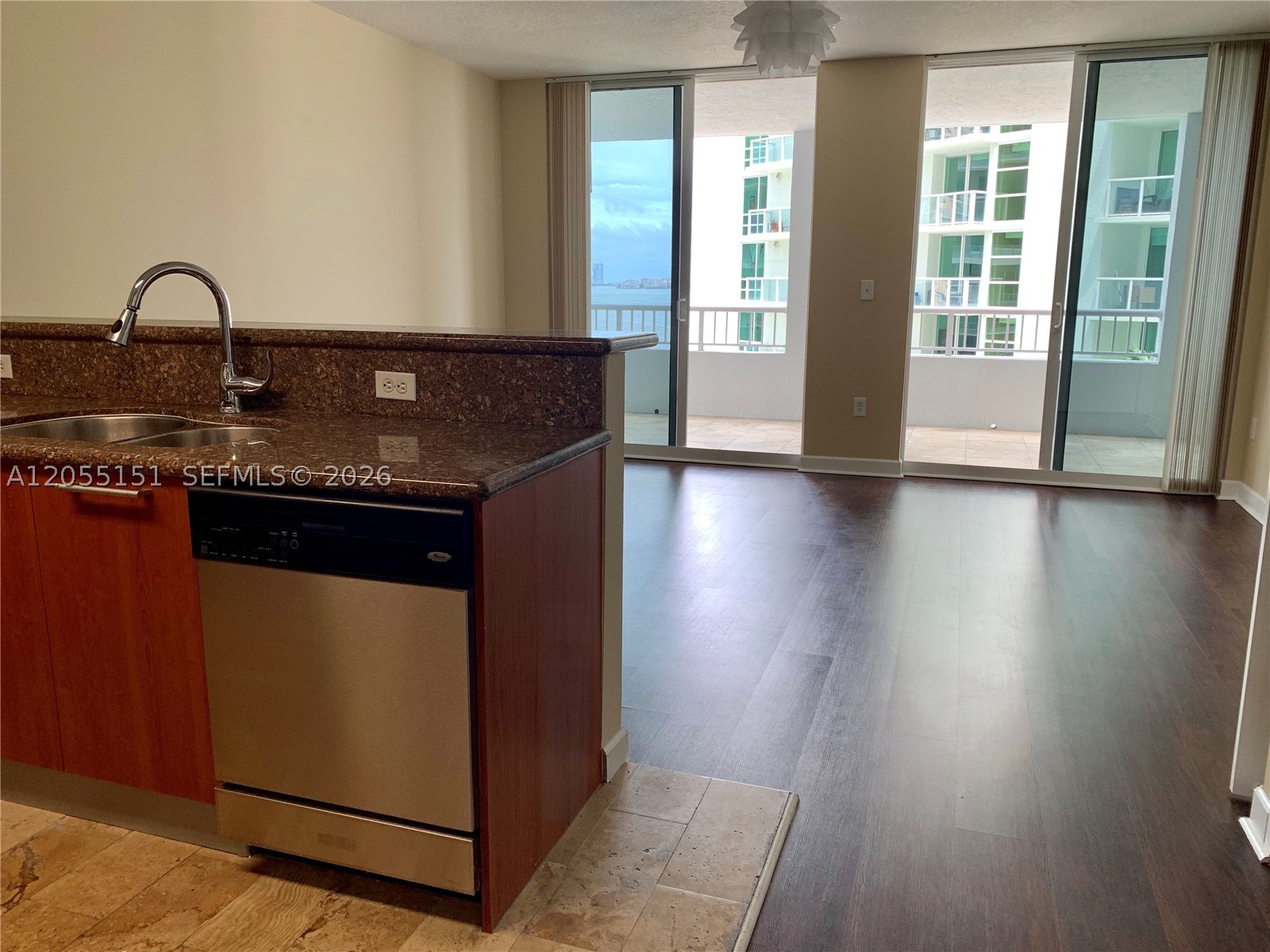 THE SAIL CONDO - Residential Lease