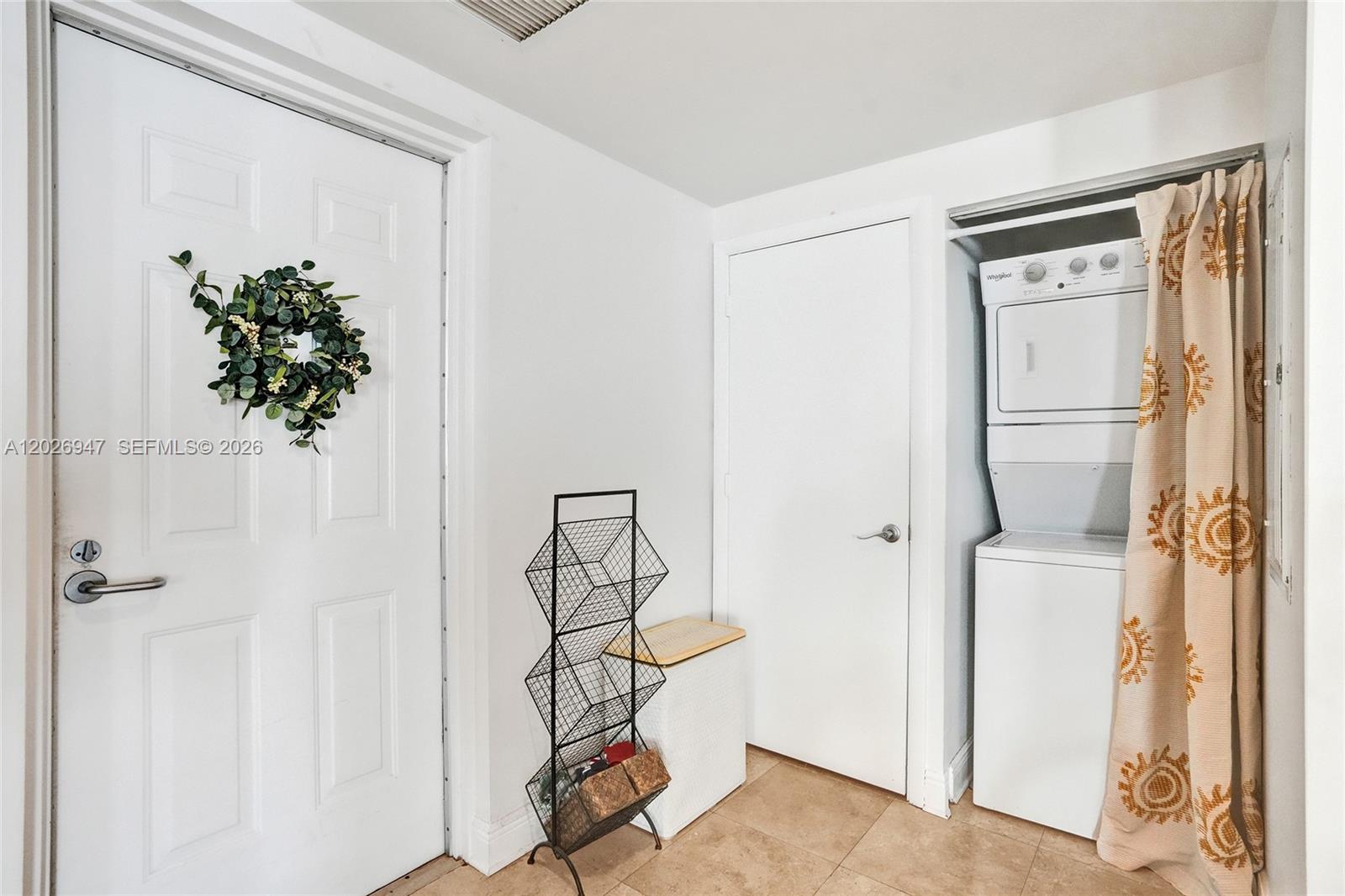 DOWNTOWN DADELAND CONDO N - Residential
