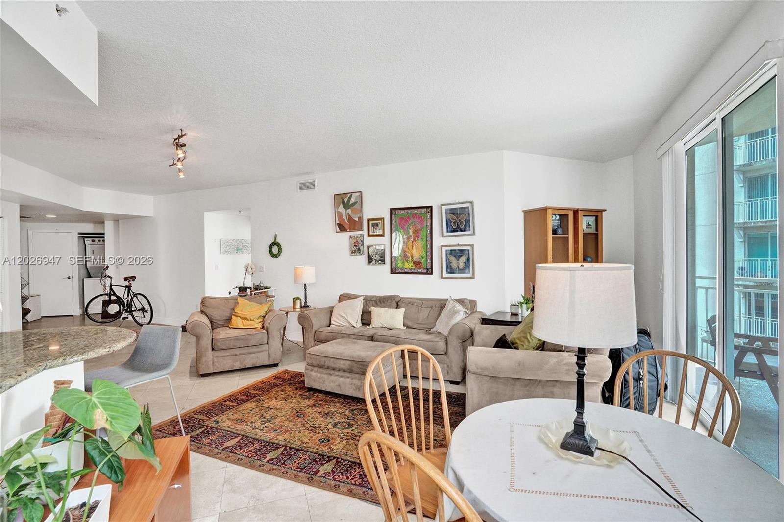 DOWNTOWN DADELAND CONDO N - Residential