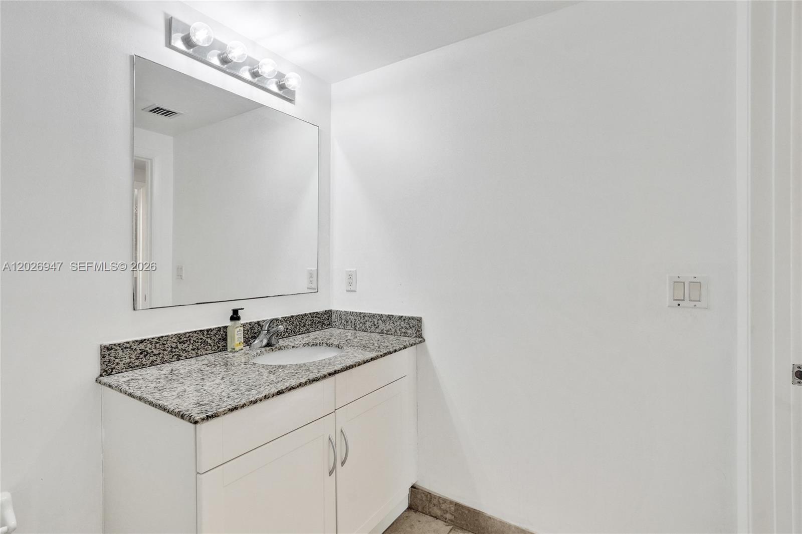 DOWNTOWN DADELAND CONDO N - Residential