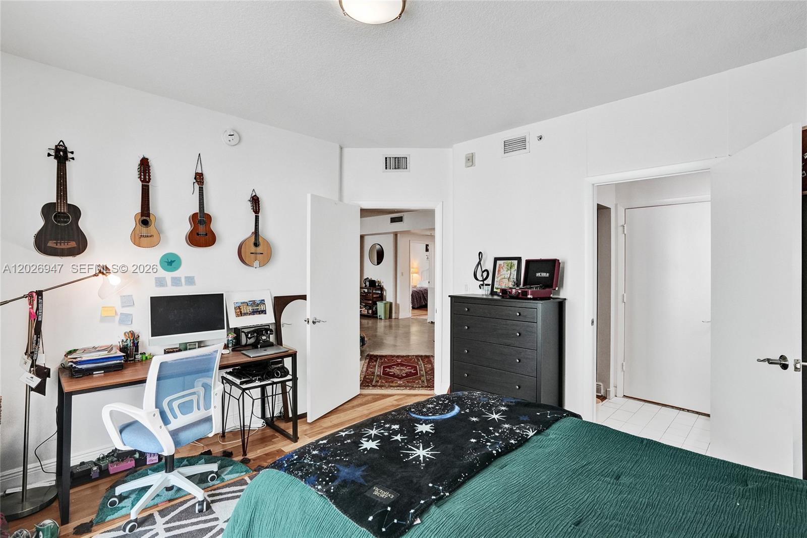 DOWNTOWN DADELAND CONDO N - Residential