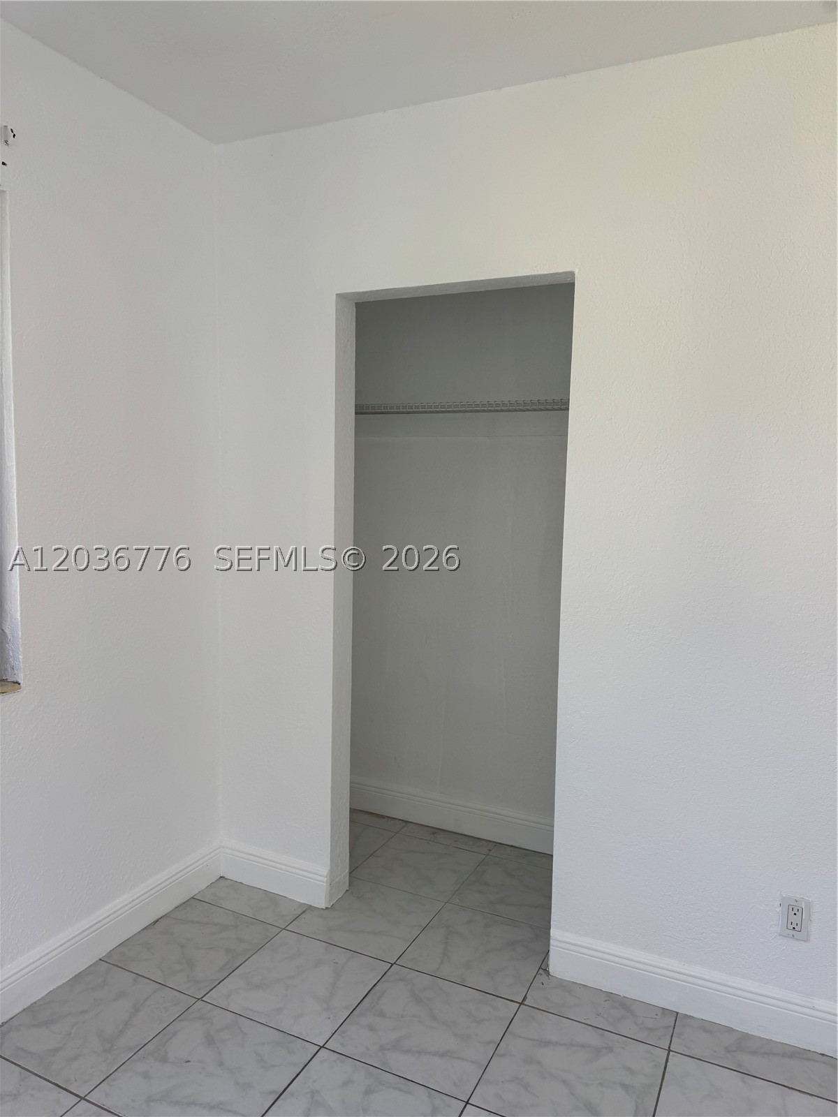 BISCAYNE COURT - Residential Lease