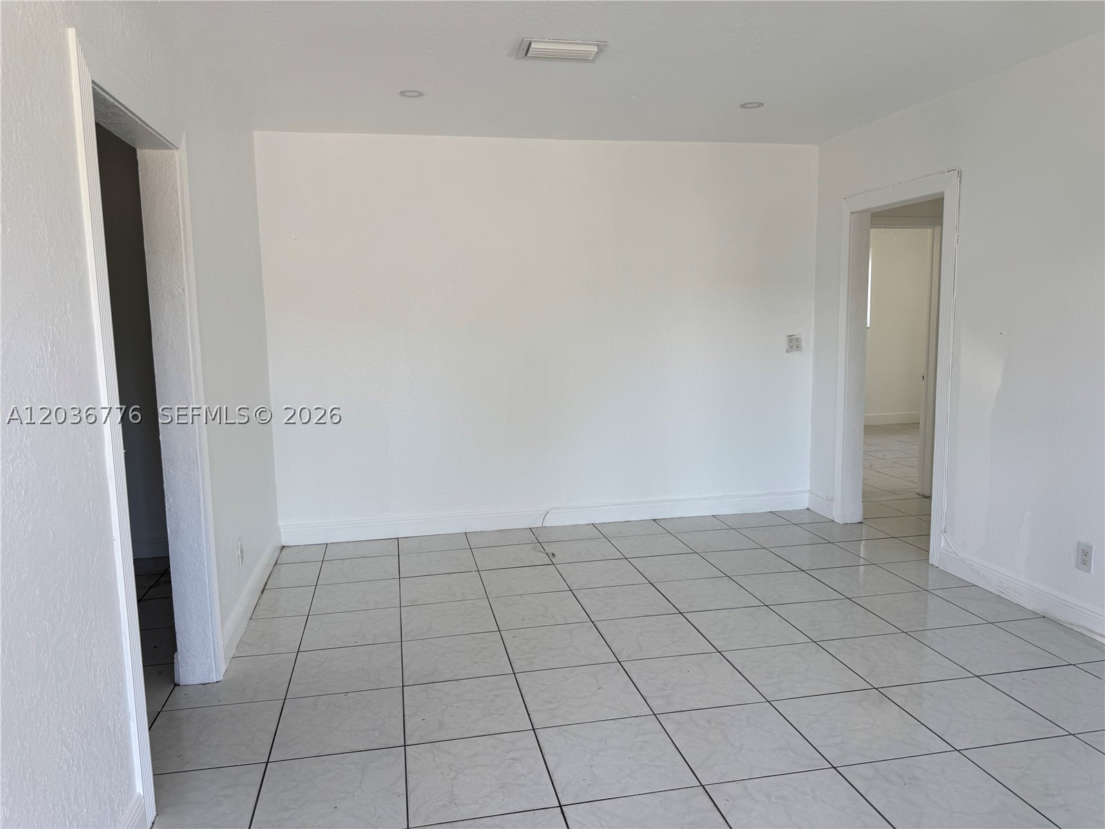 BISCAYNE COURT - Residential Lease