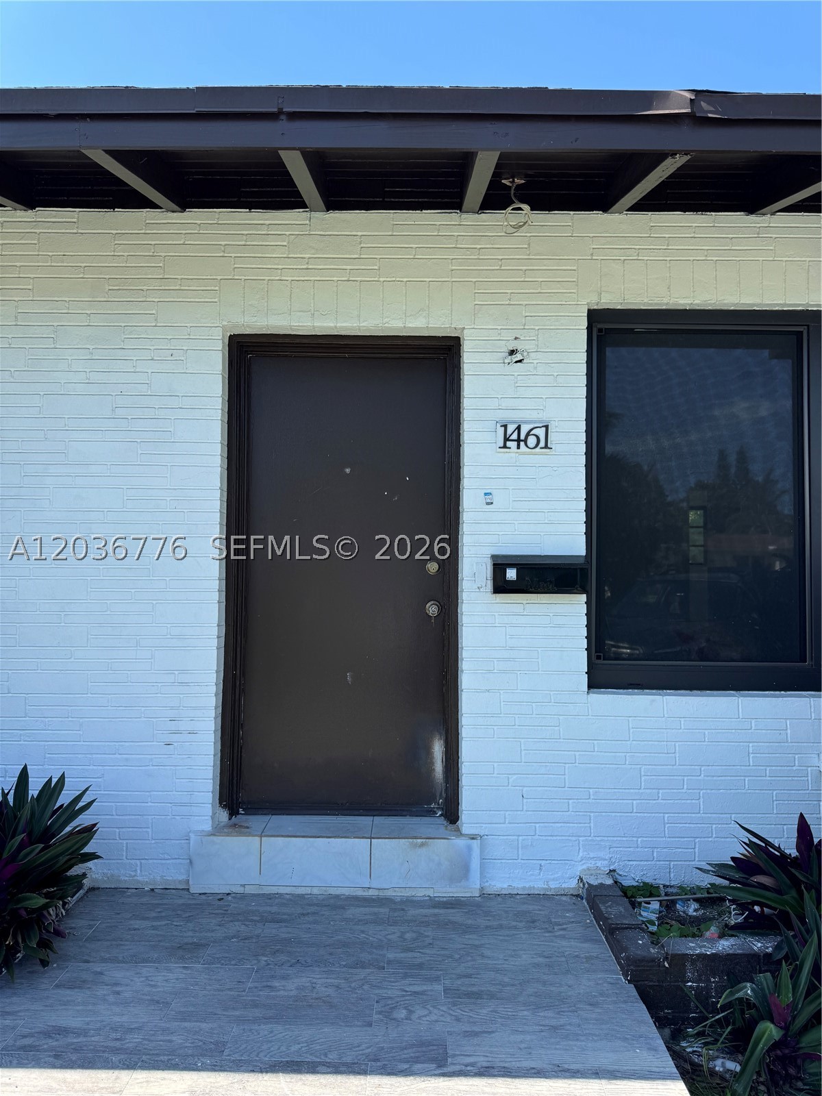 BISCAYNE COURT - Residential Lease