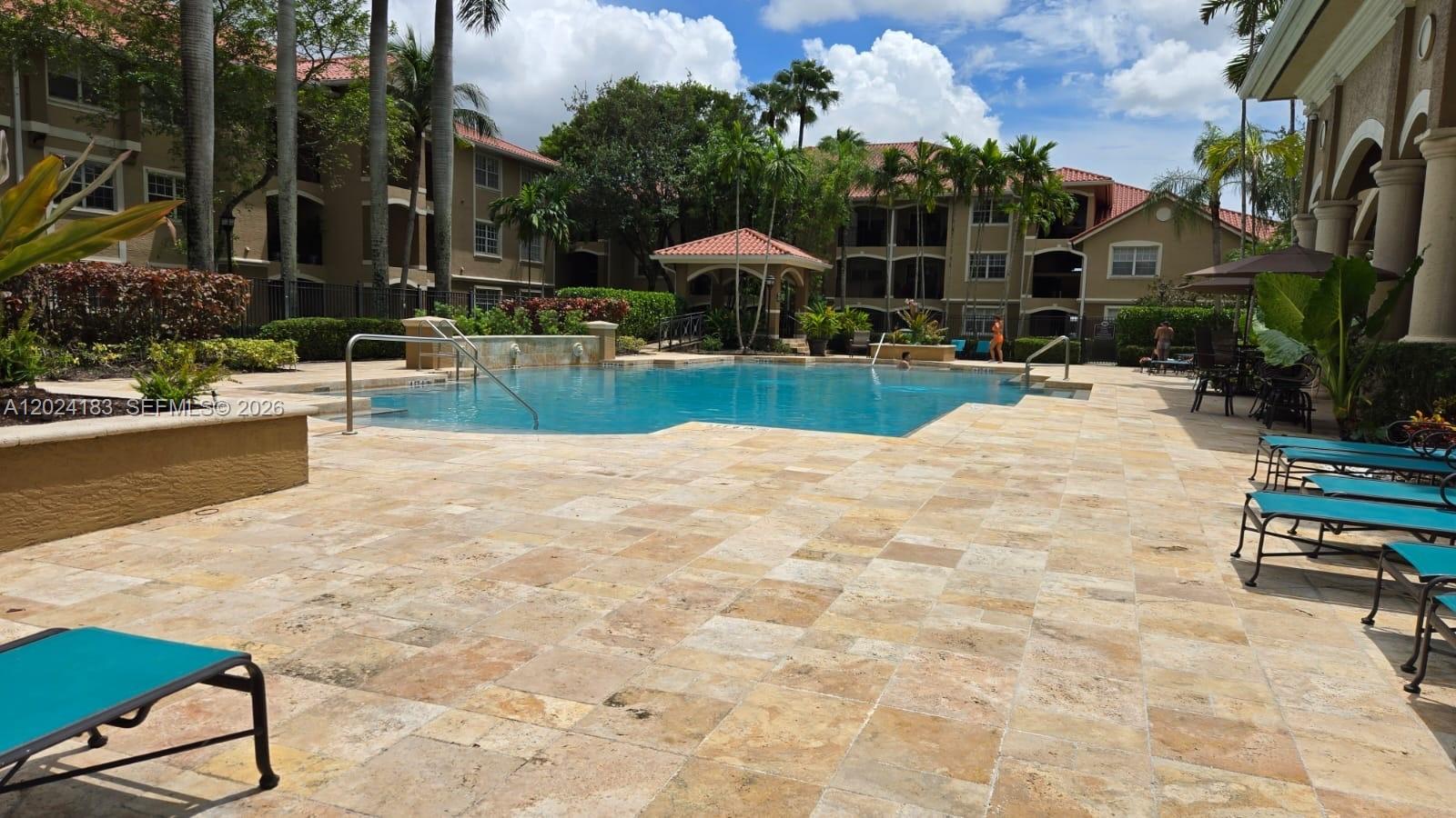MARQUESA CONDO - Residential