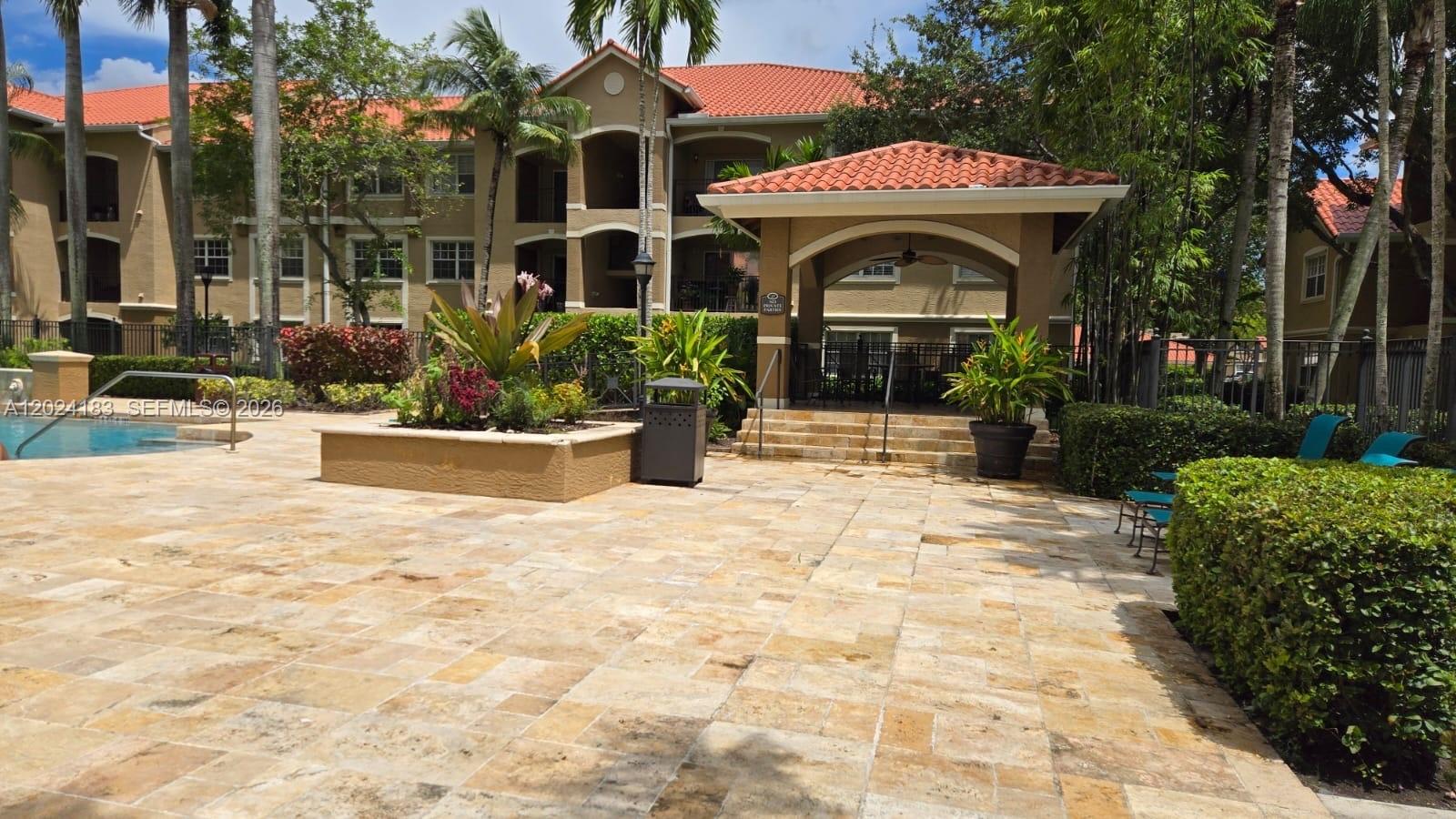 MARQUESA CONDO - Residential