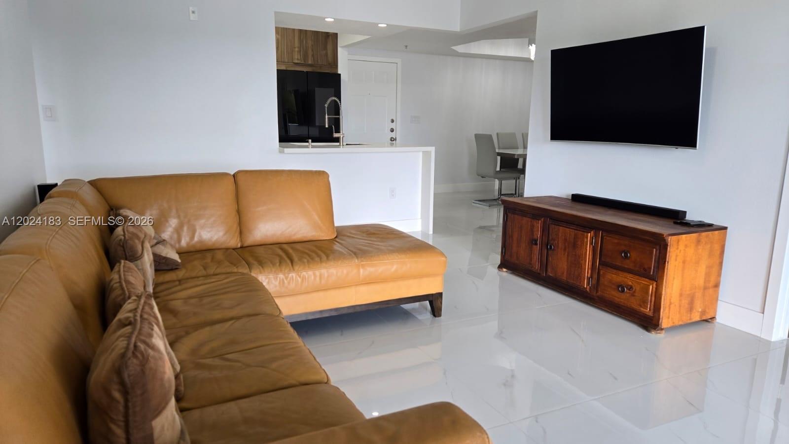 MARQUESA CONDO - Residential