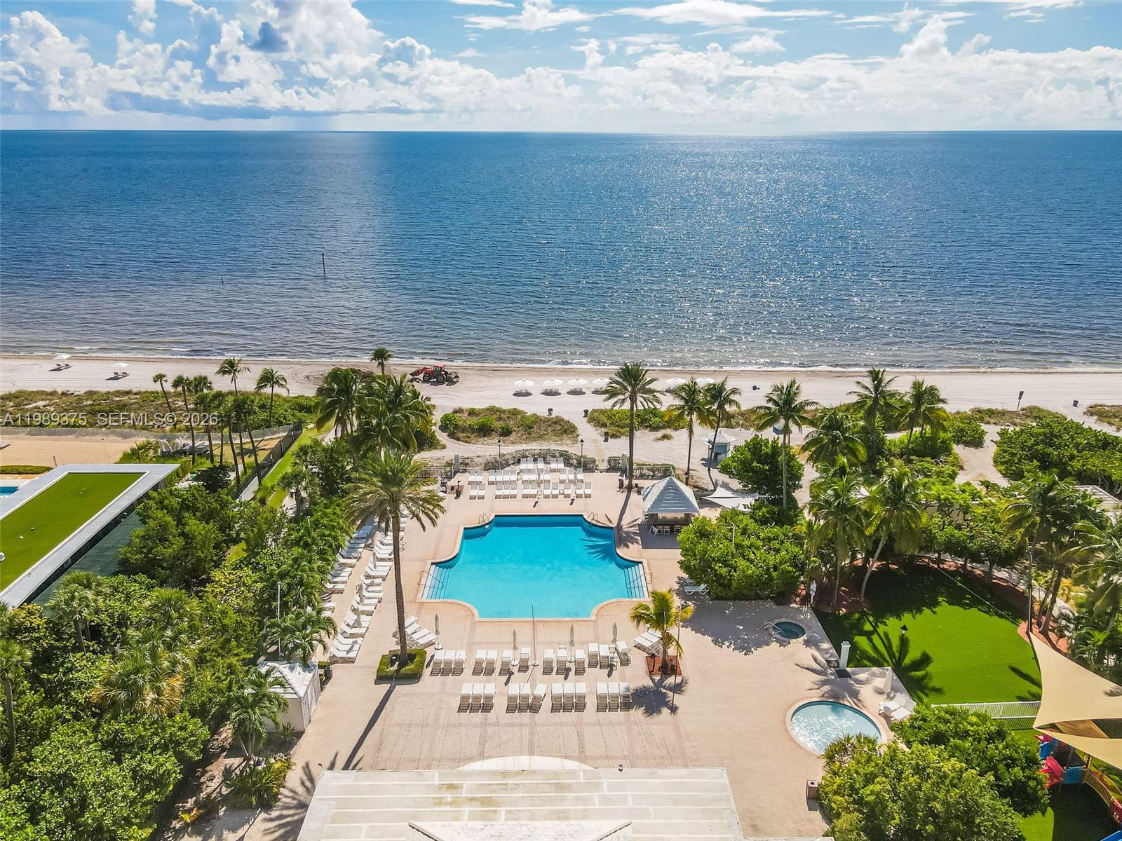 GRAND BAY TOWER CONDO - Residential