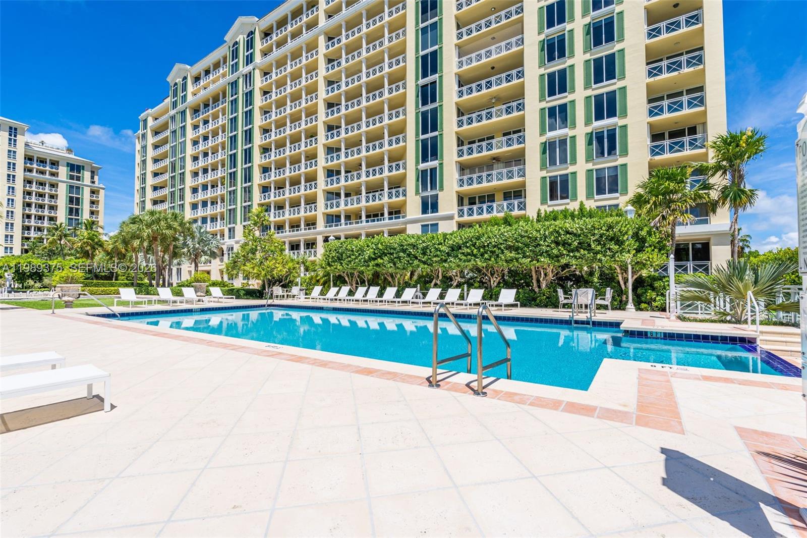 GRAND BAY TOWER CONDO - Residential