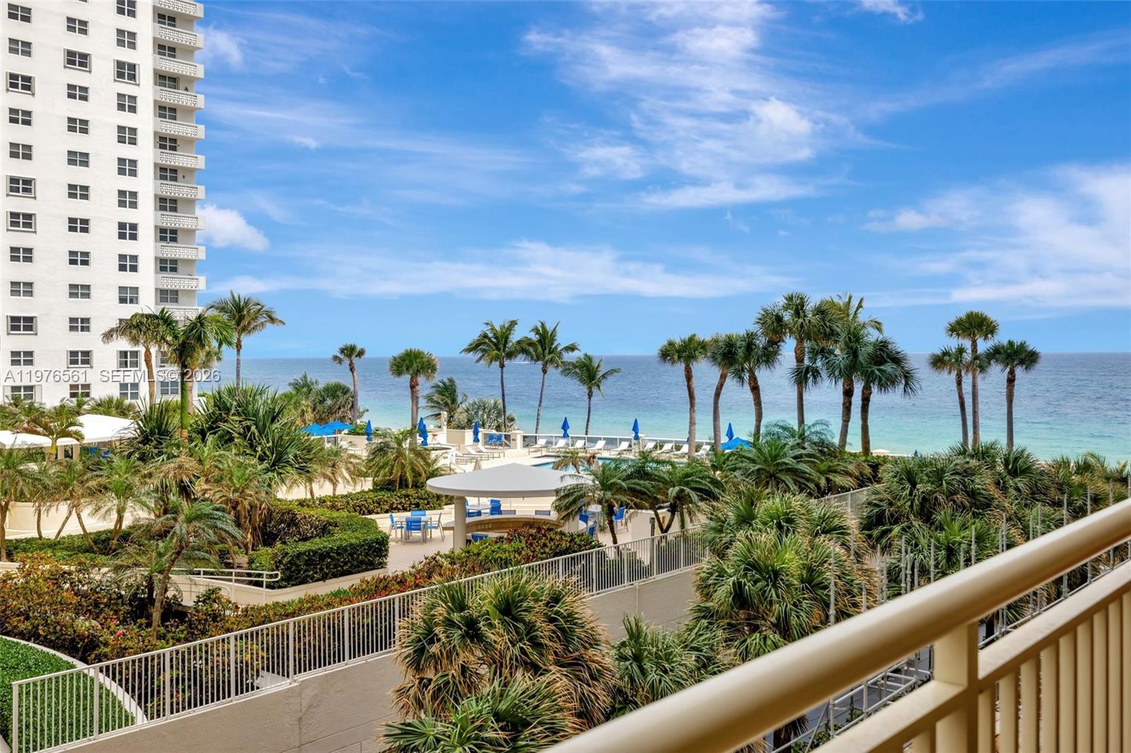 GALLEON CONDO - Residential