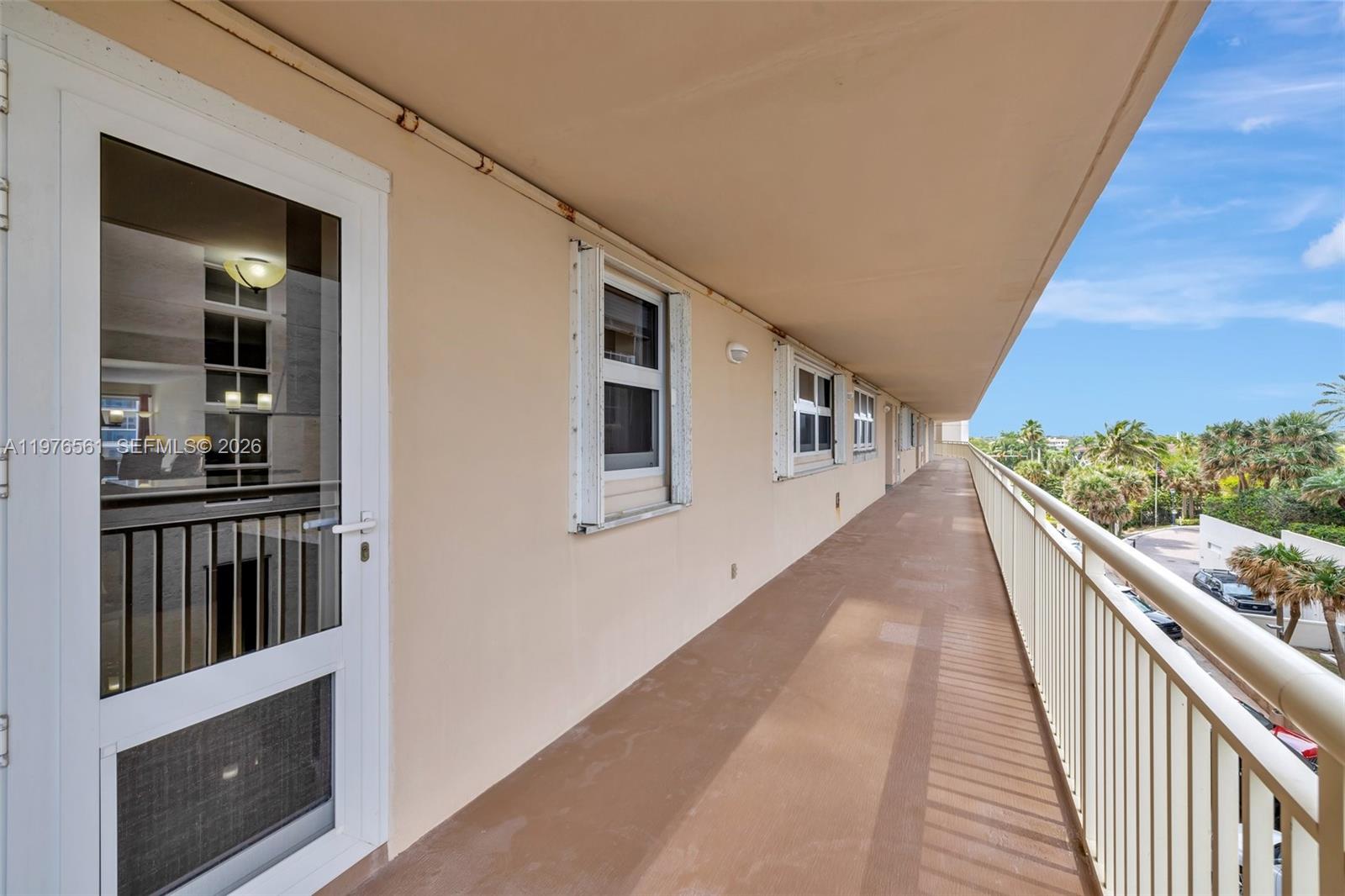 GALLEON CONDO - Residential