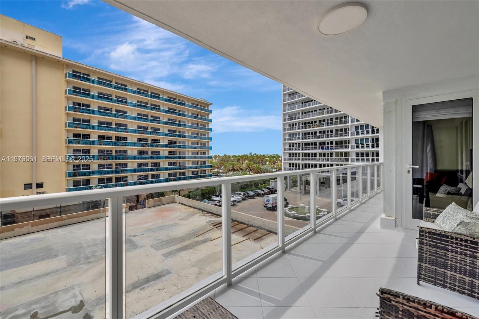 GALLEON CONDO - Residential