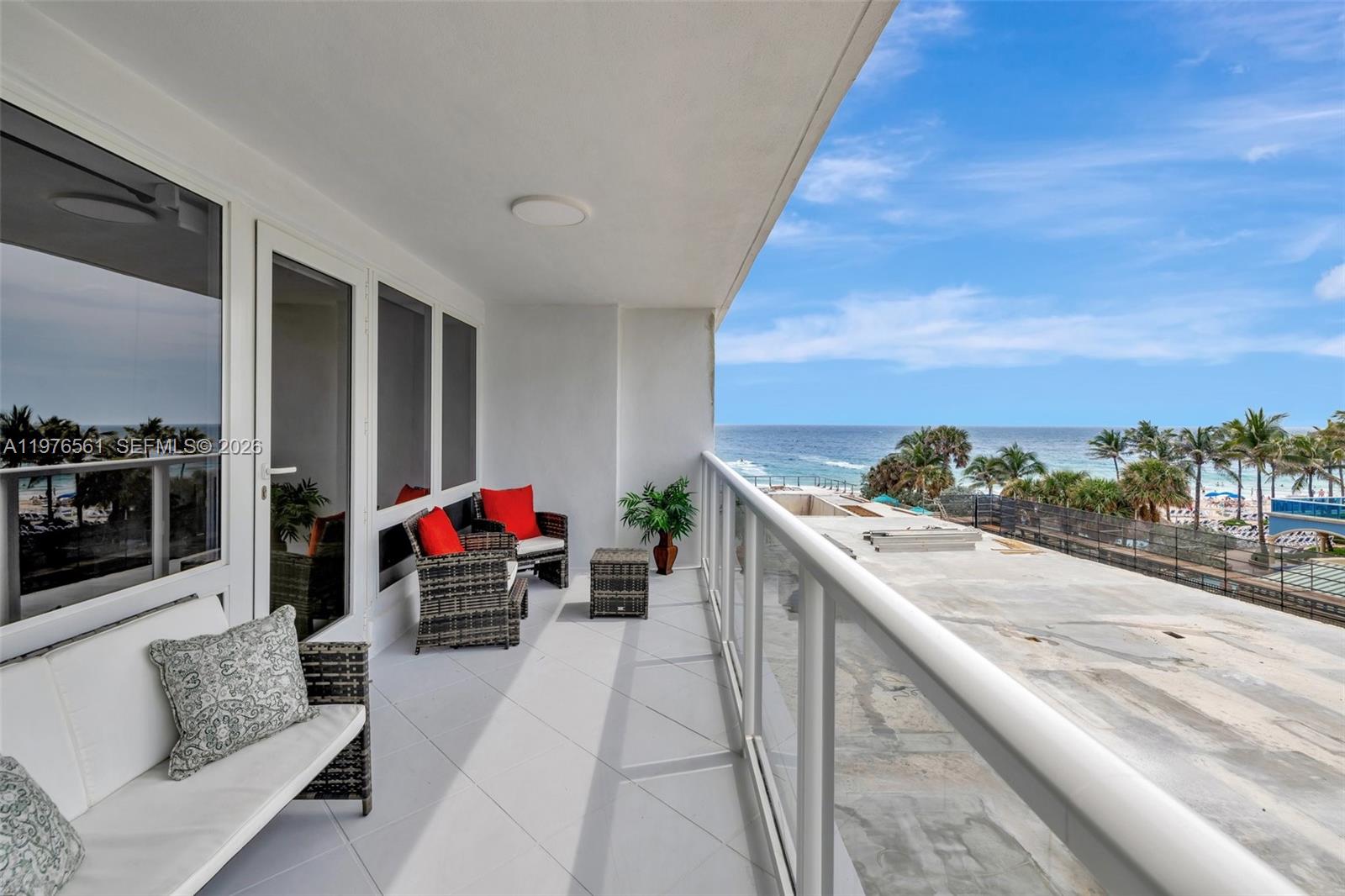 GALLEON CONDO - Residential