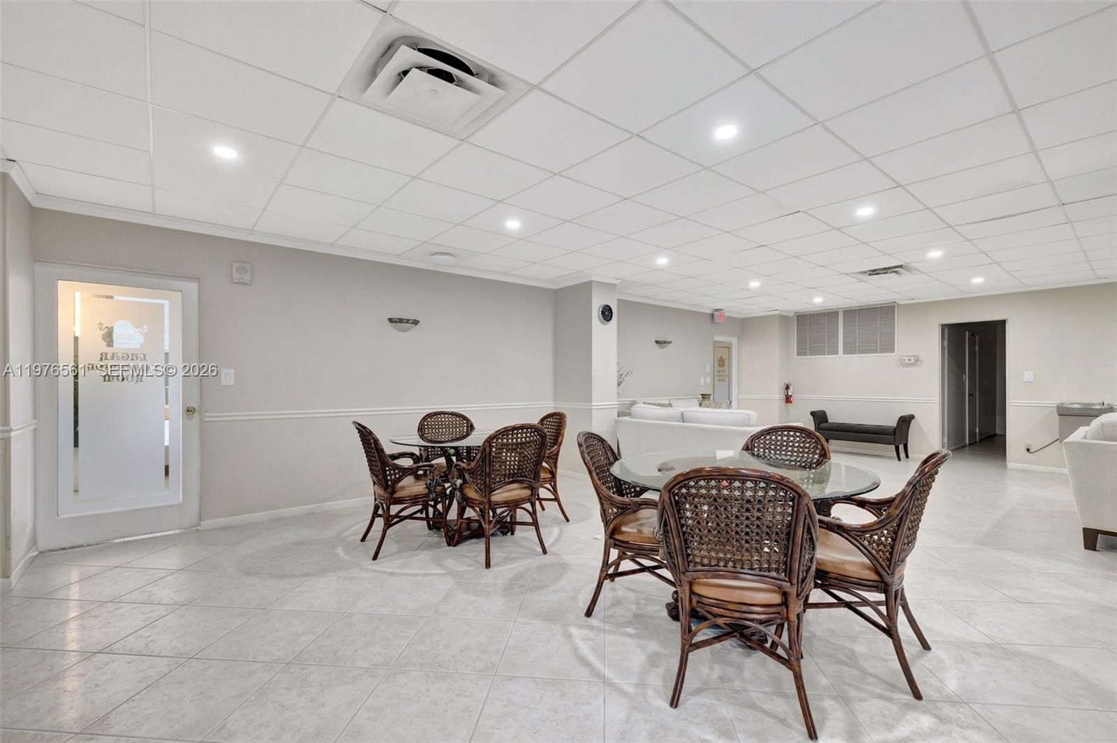 GALLEON CONDO - Residential