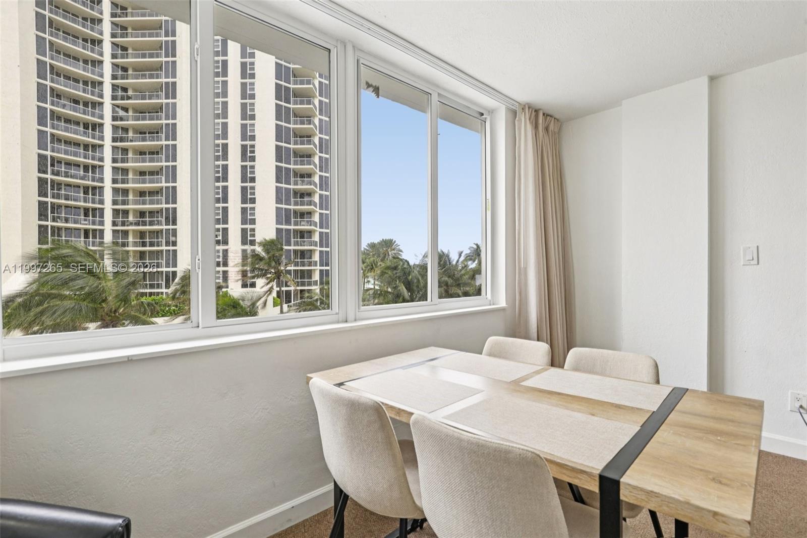 THE AVENTURA BEACH CLUB C - Residential