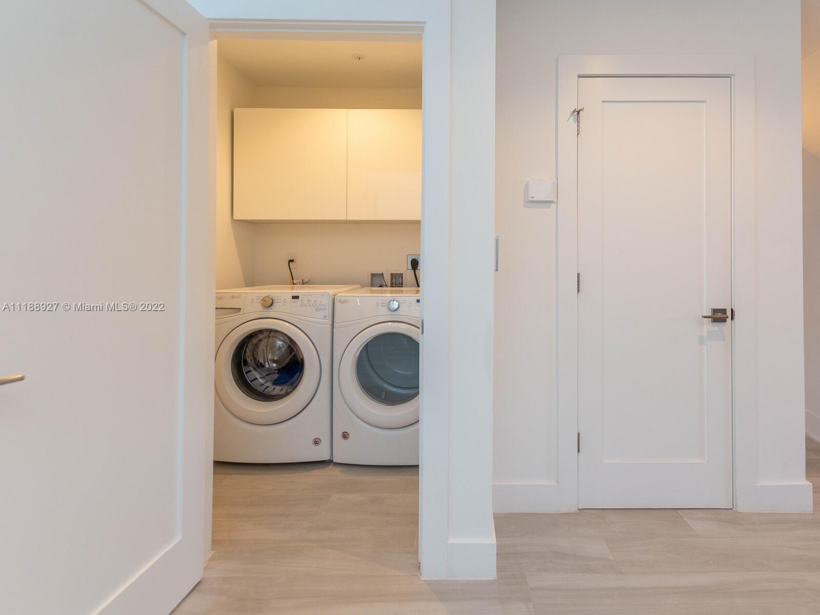 101 BAY HARBOR TOWNHOUSE - Residential Lease