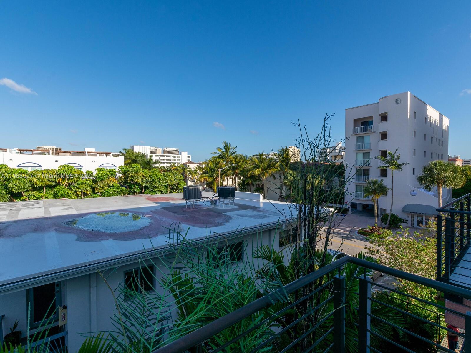 101 BAY HARBOR TOWNHOUSE - Residential Lease
