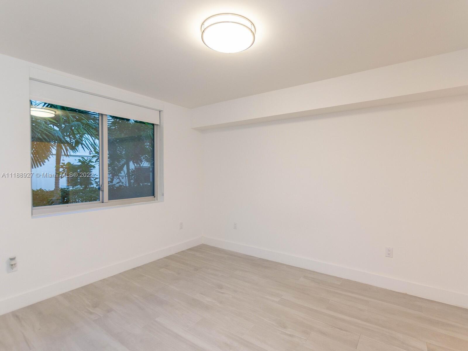 101 BAY HARBOR TOWNHOUSE - Residential Lease