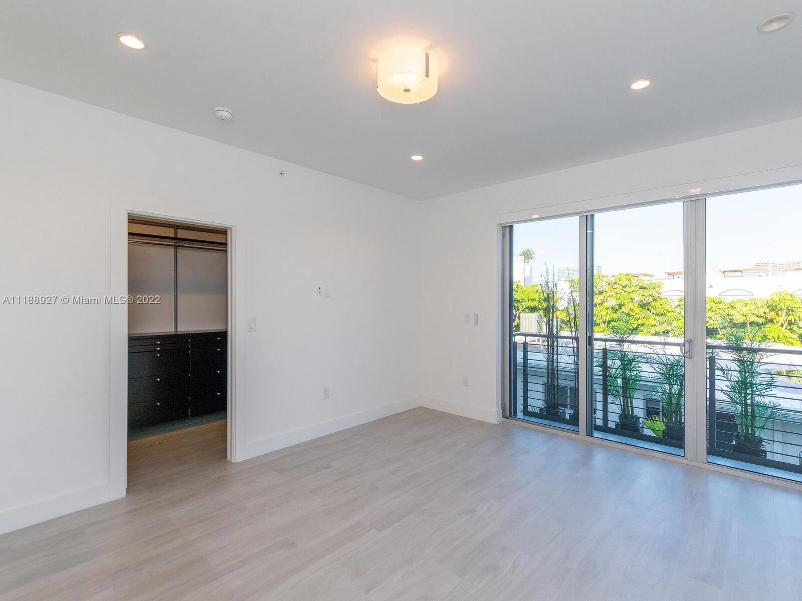 101 BAY HARBOR TOWNHOUSE - Residential Lease