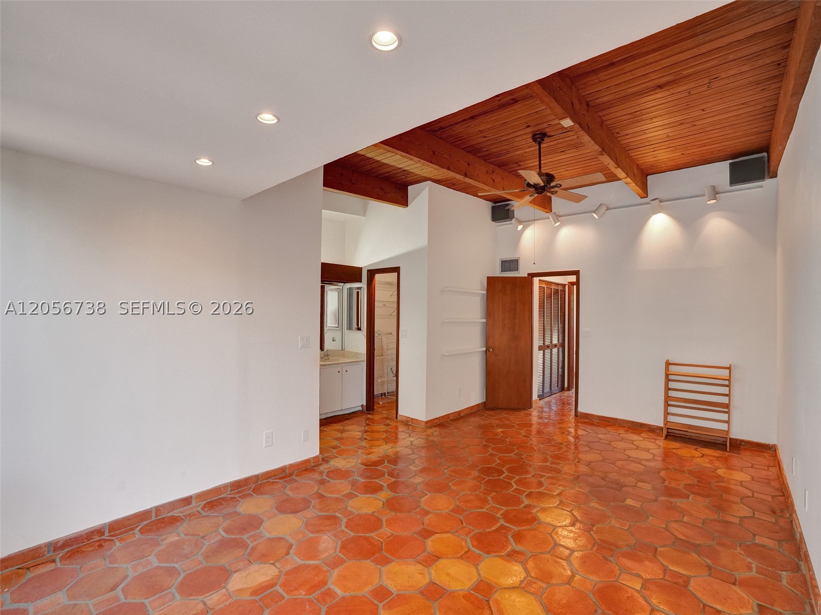 LAKERIDGE SEC 3 - Residential