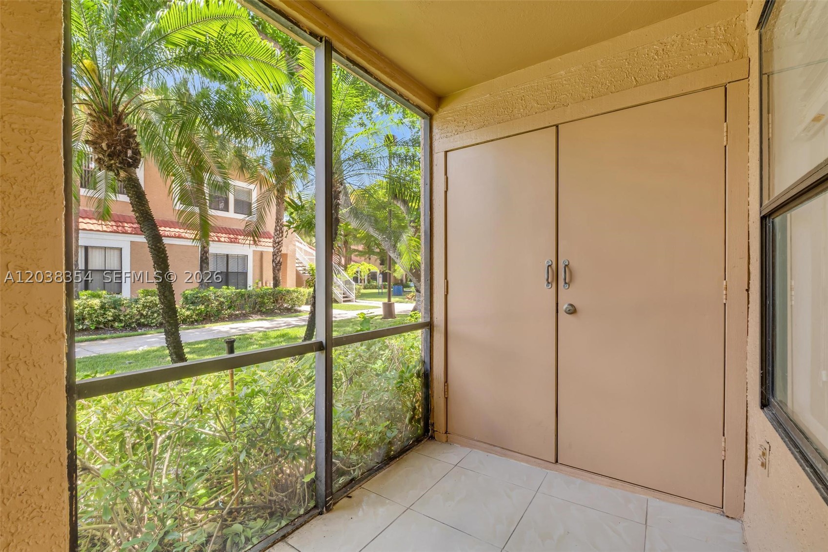BISCAYNE BEACH CLUB CONDO - Residential