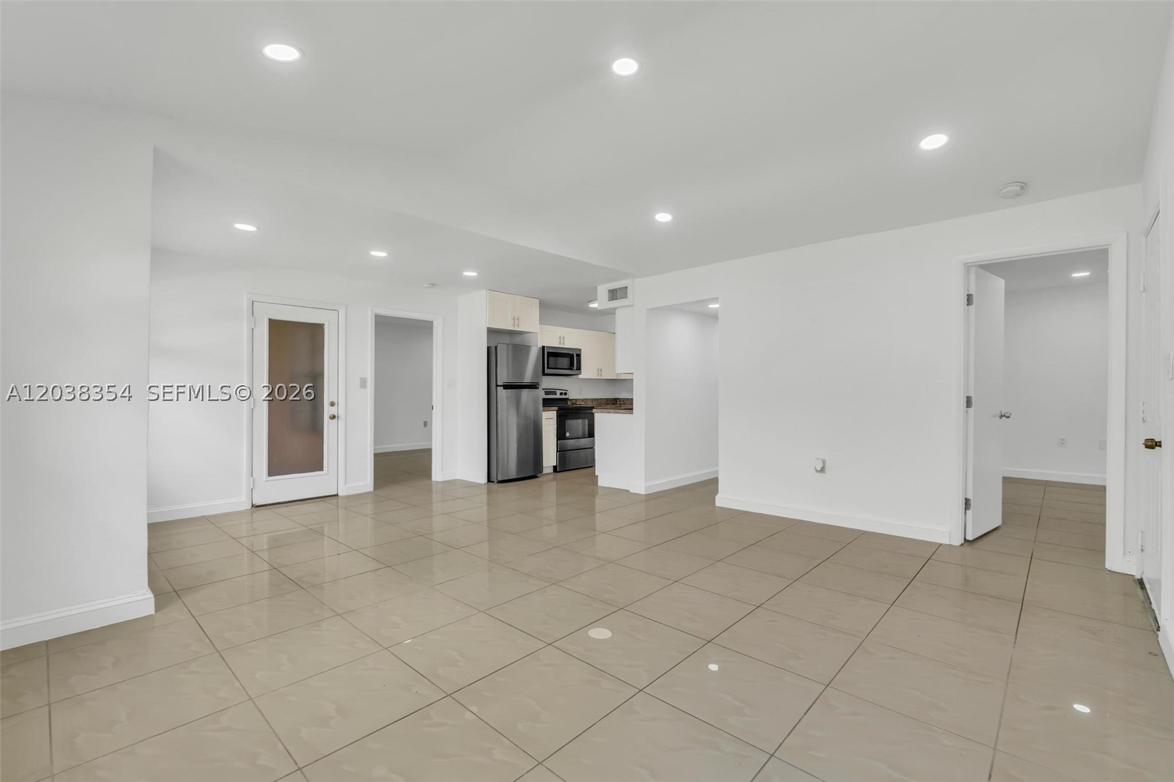 BISCAYNE BEACH CLUB CONDO - Residential