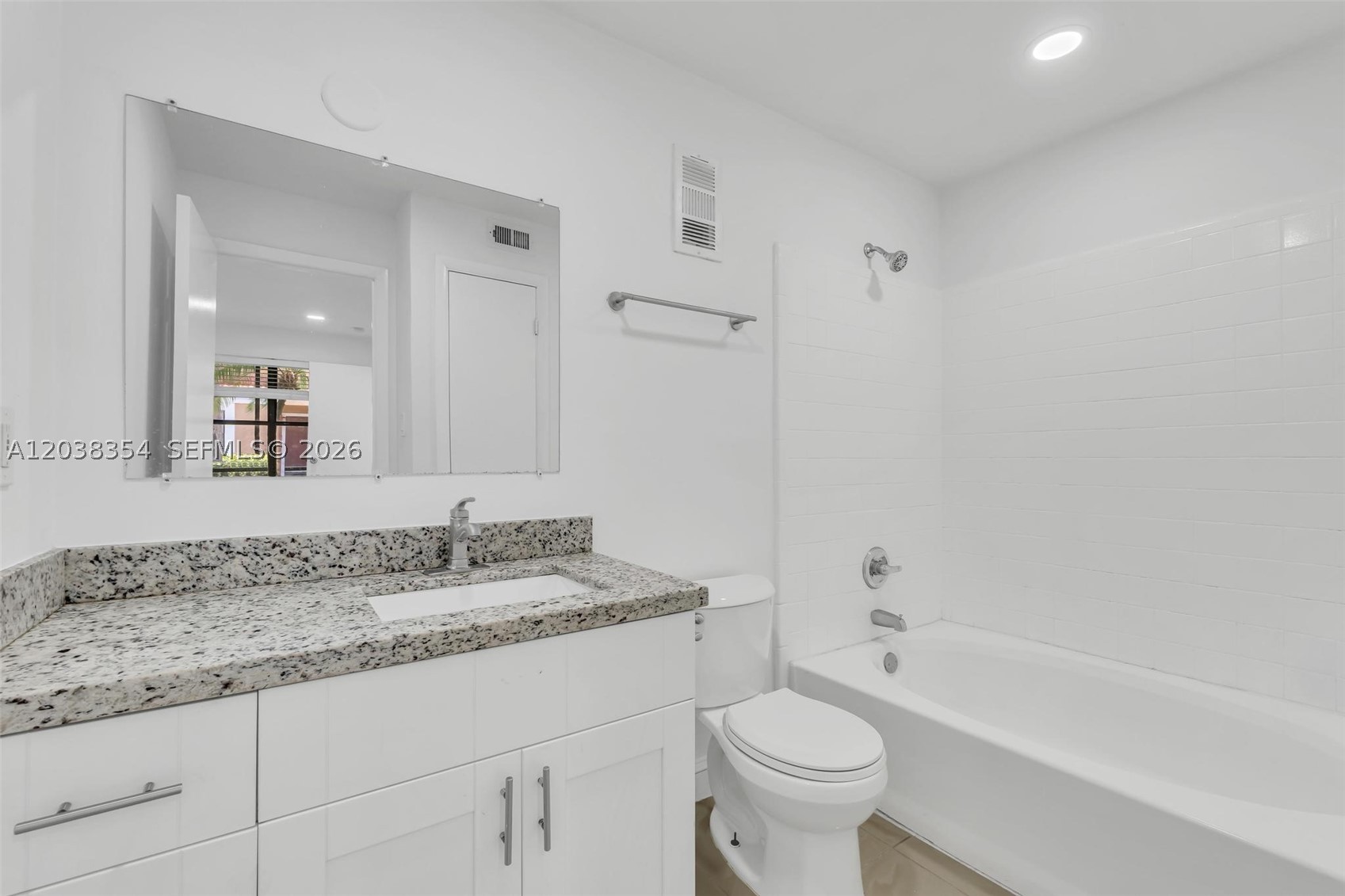 BISCAYNE BEACH CLUB CONDO - Residential
