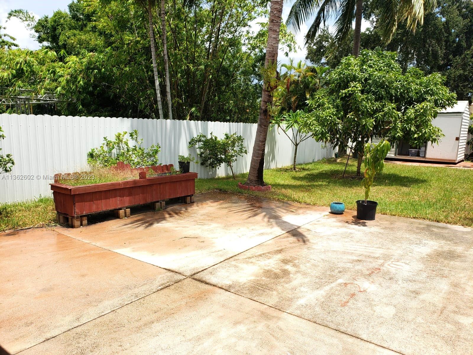 FAIRLAWN - Residential Lease