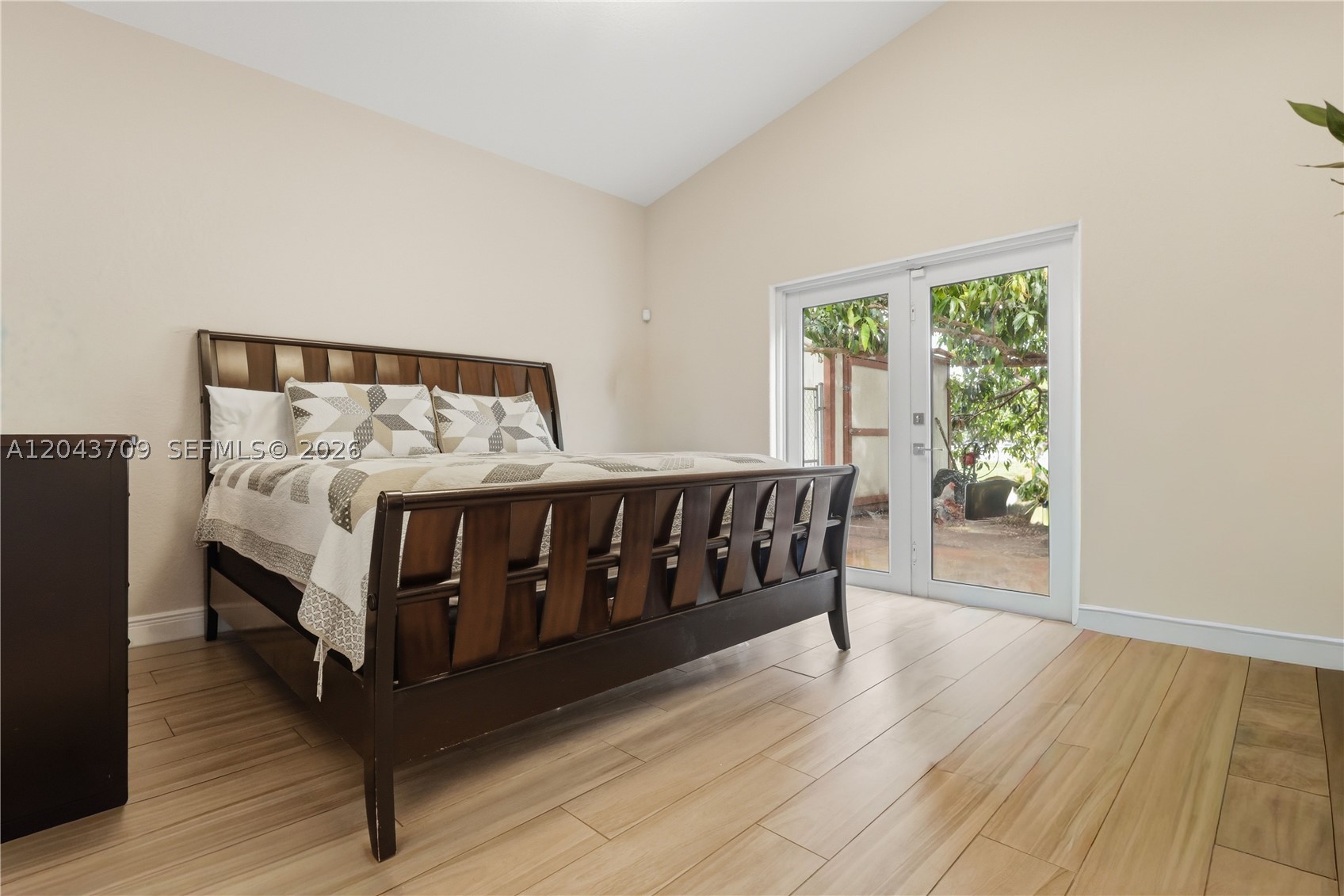 TENNESSEE ESTATES - Residential