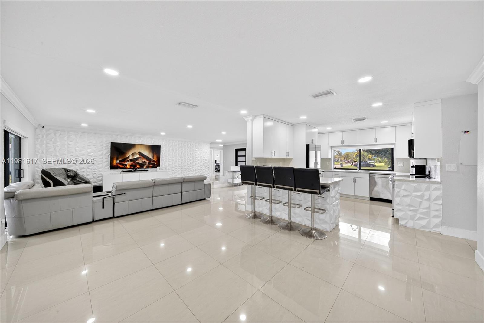 PINE MEADOWS ESTATES - Residential