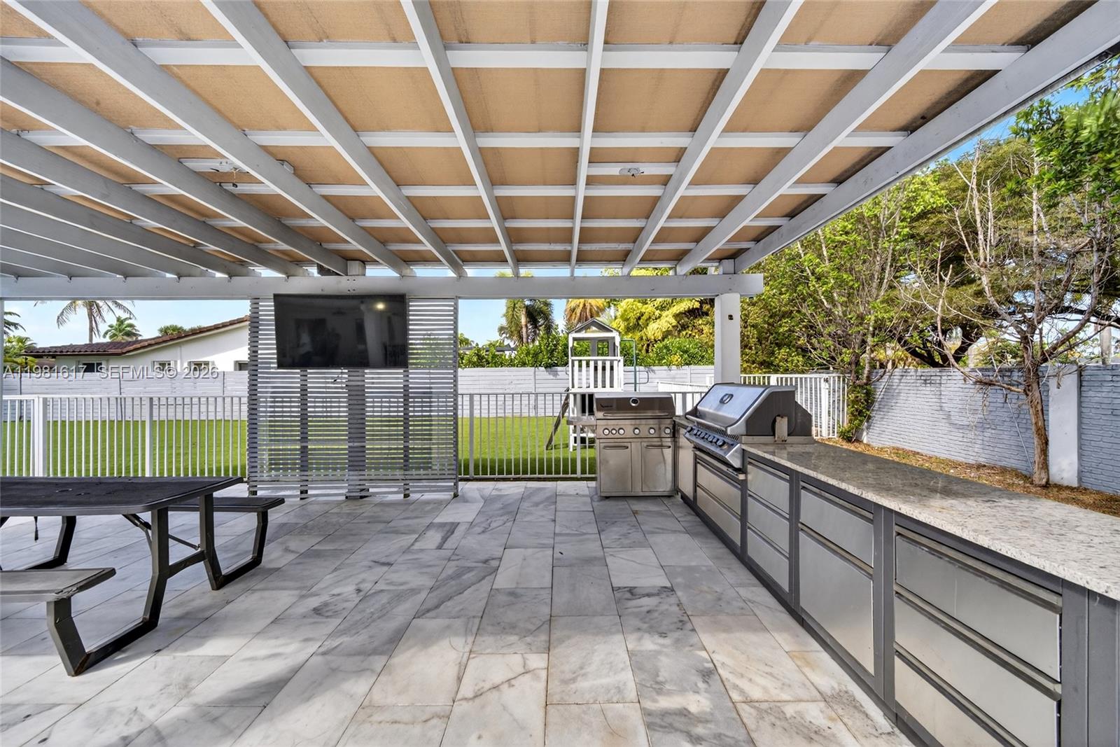 PINE MEADOWS ESTATES - Residential