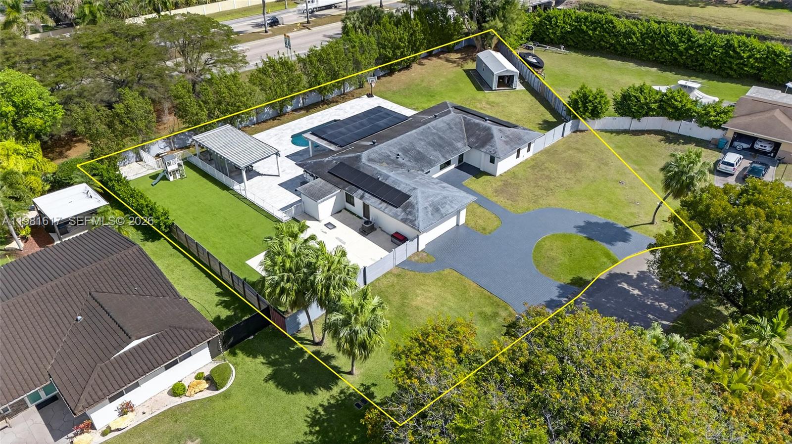 PINE MEADOWS ESTATES - Residential