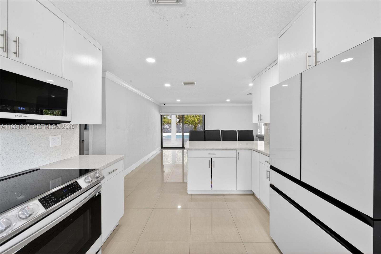 PINE MEADOWS ESTATES - Residential