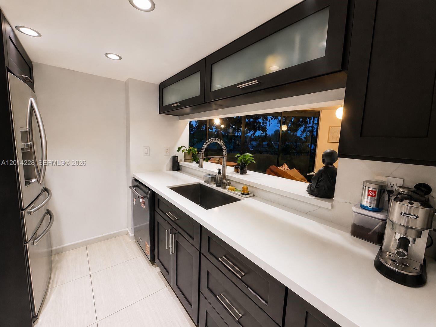 SPINNAKER BAY CONDO - Residential