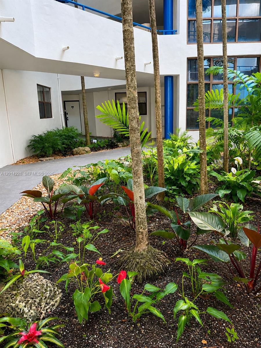SPINNAKER BAY CONDO - Residential