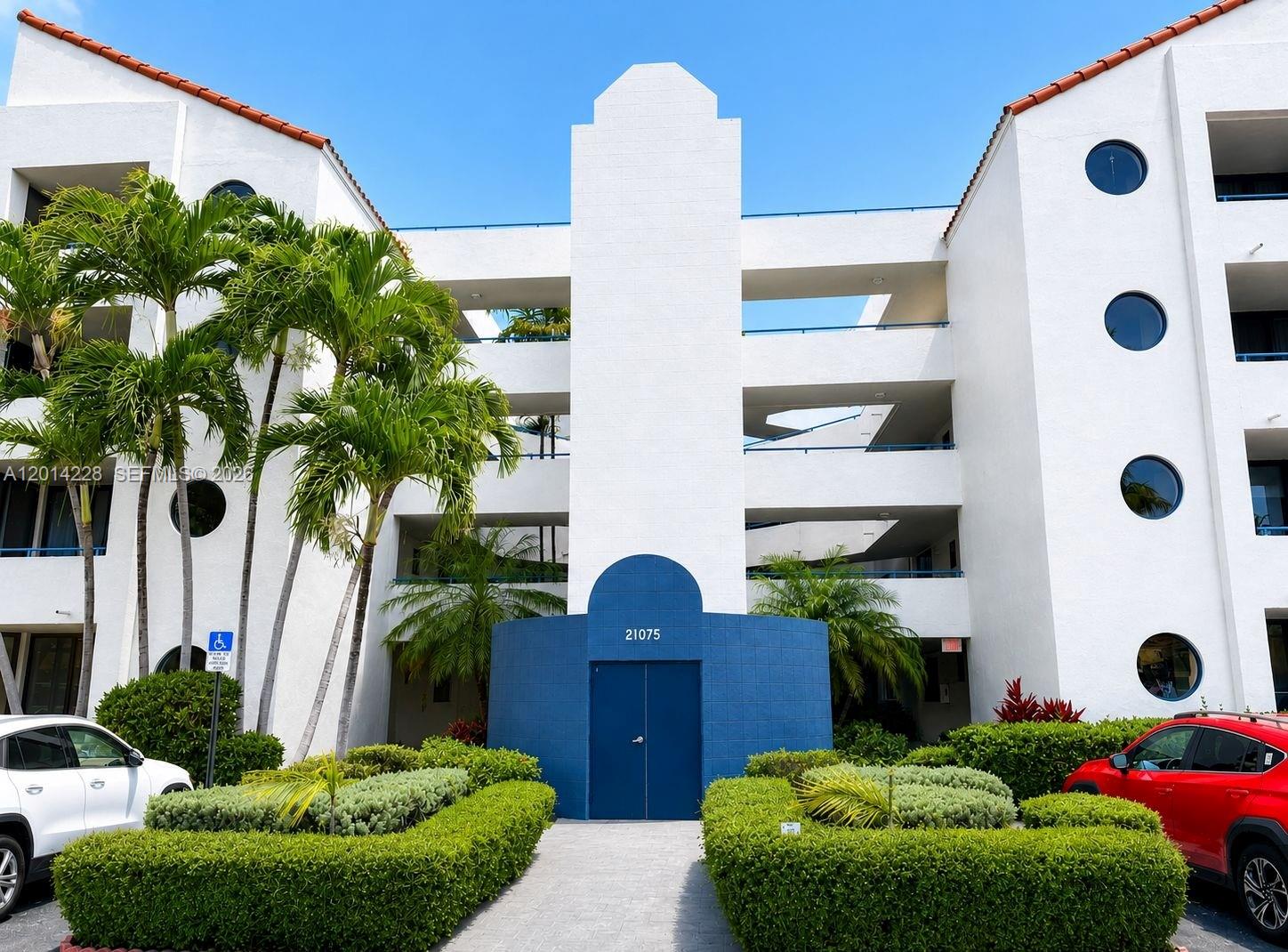 SPINNAKER BAY CONDO - Residential