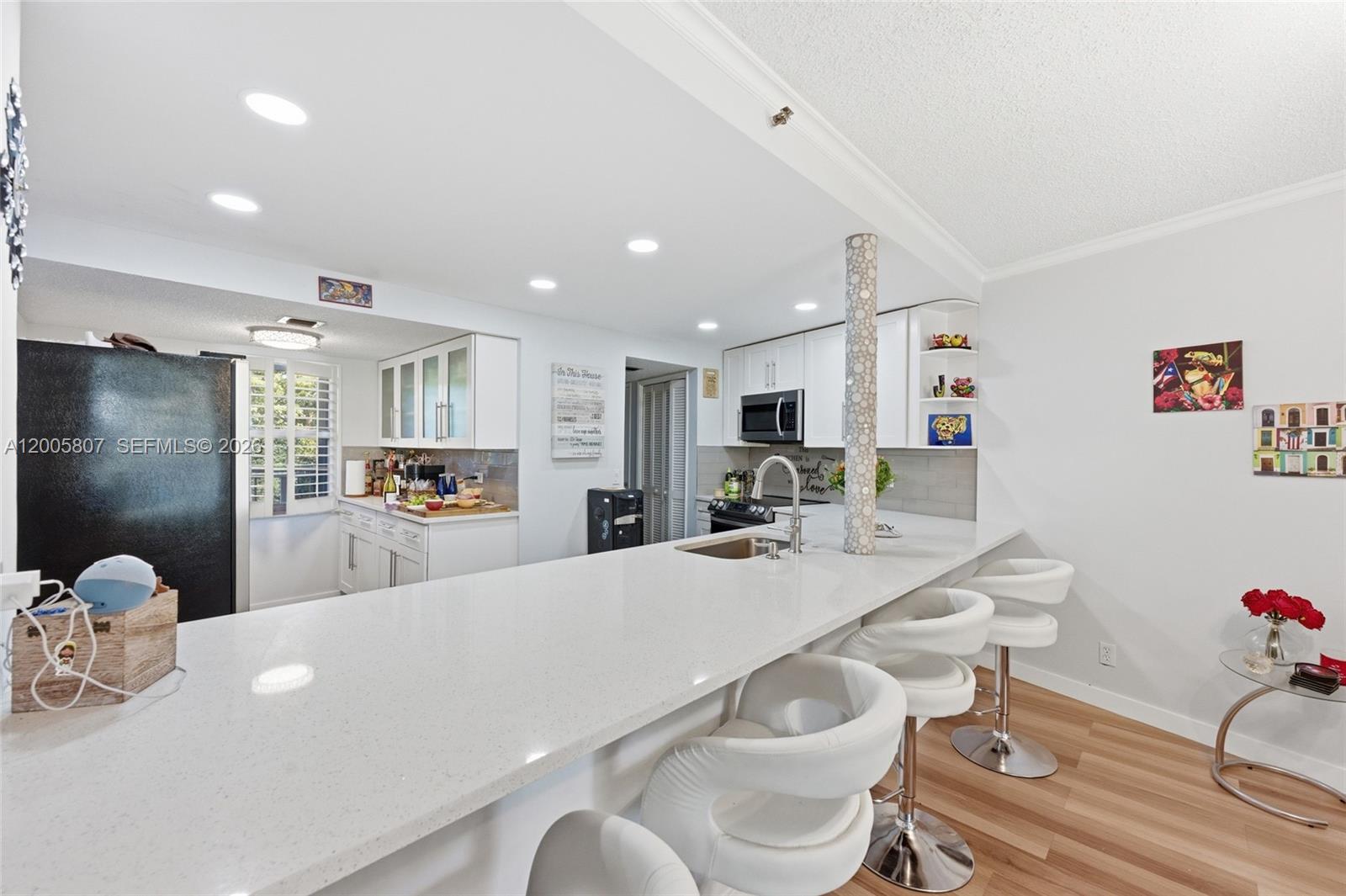 NO 105 PALM-AIRE COUNTRY - Residential