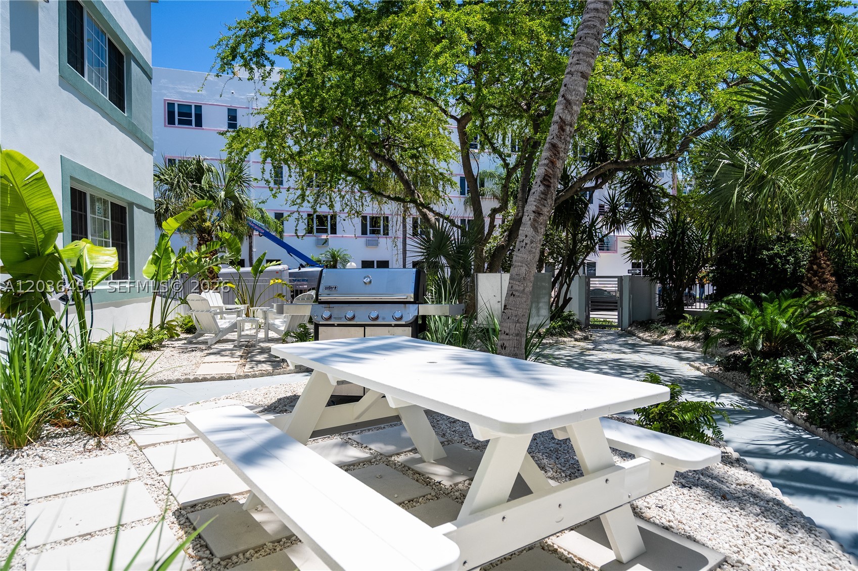 FLAMINGO TERR ADDN - Residential Lease