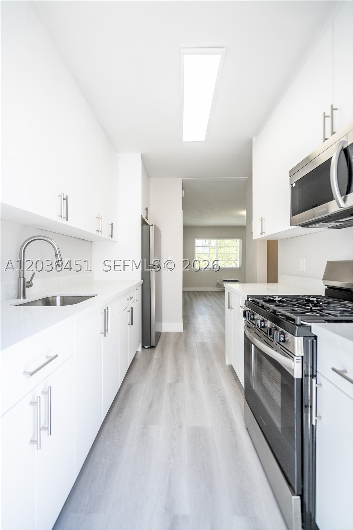 FLAMINGO TERR ADDN - Residential Lease
