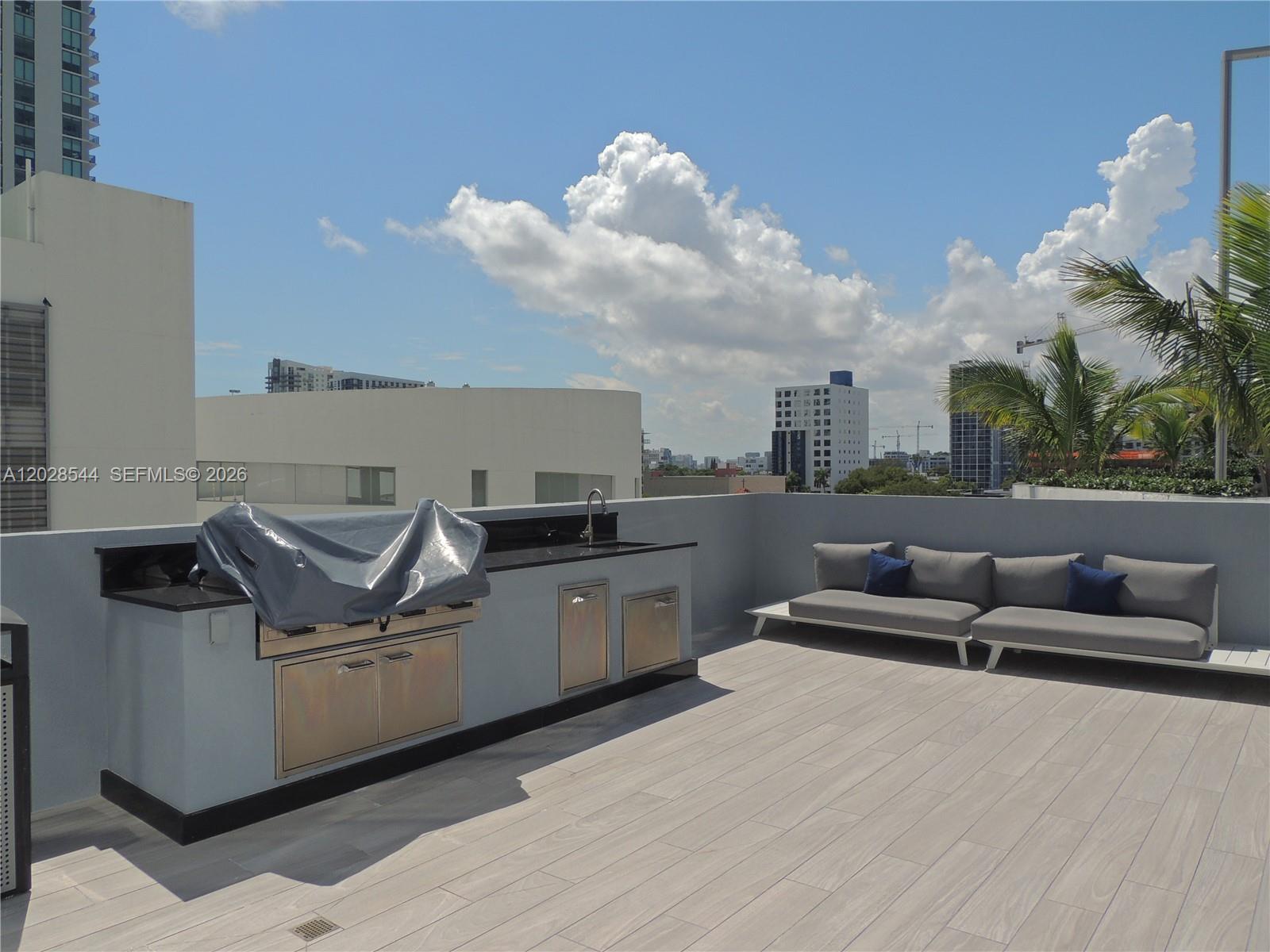 PLATINUM CONDO - Residential Lease