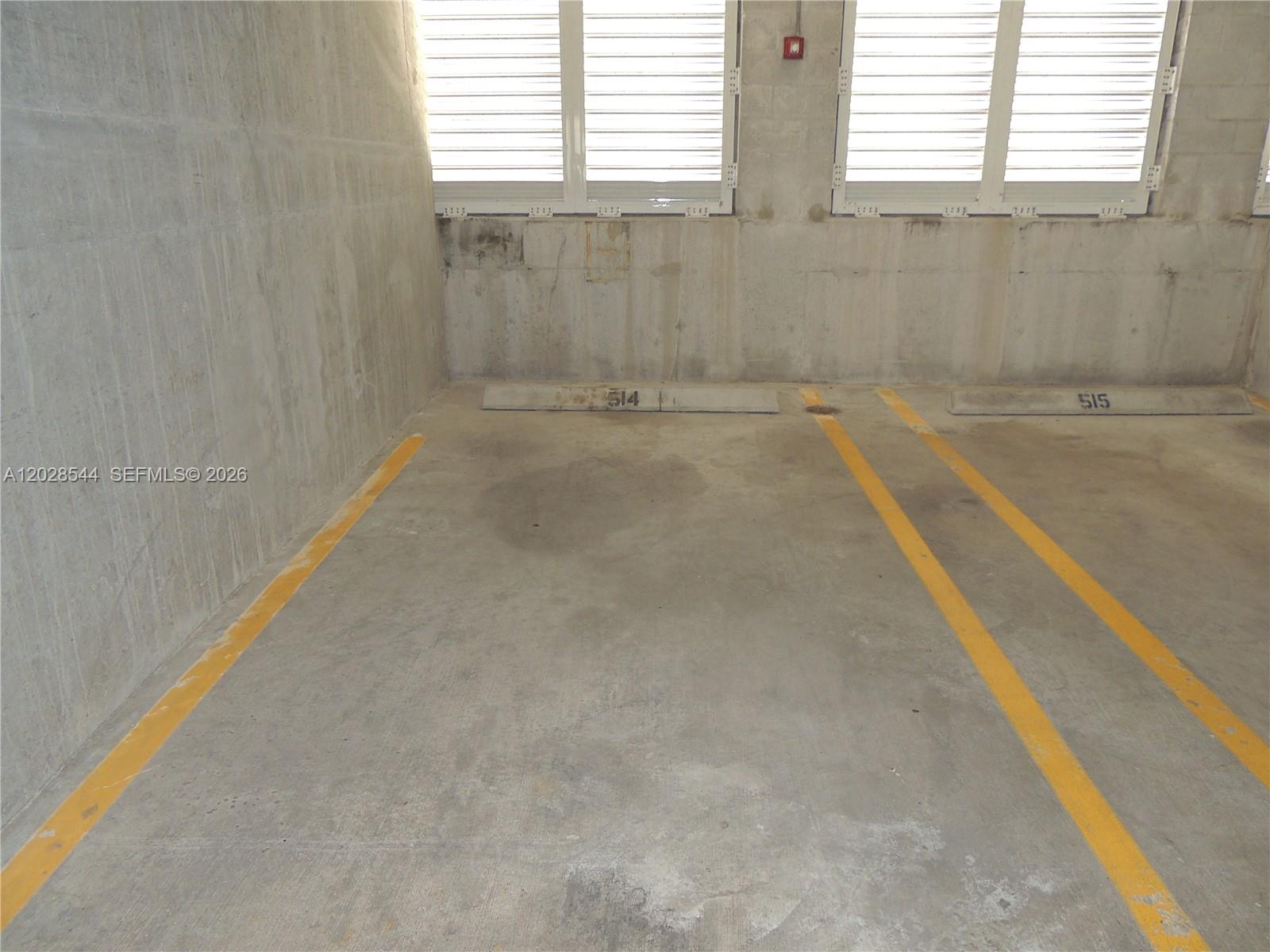 PLATINUM CONDO - Residential Lease