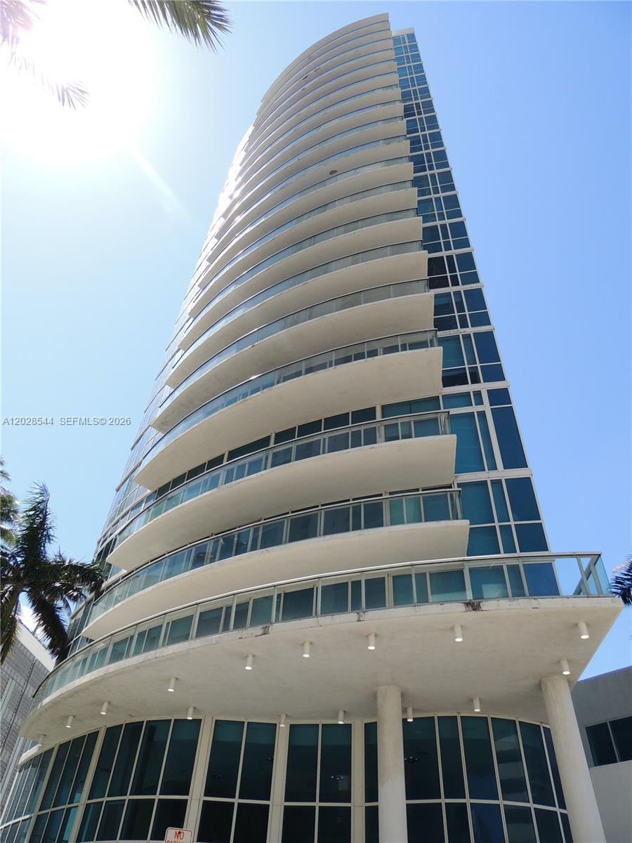 PLATINUM CONDO - Residential Lease