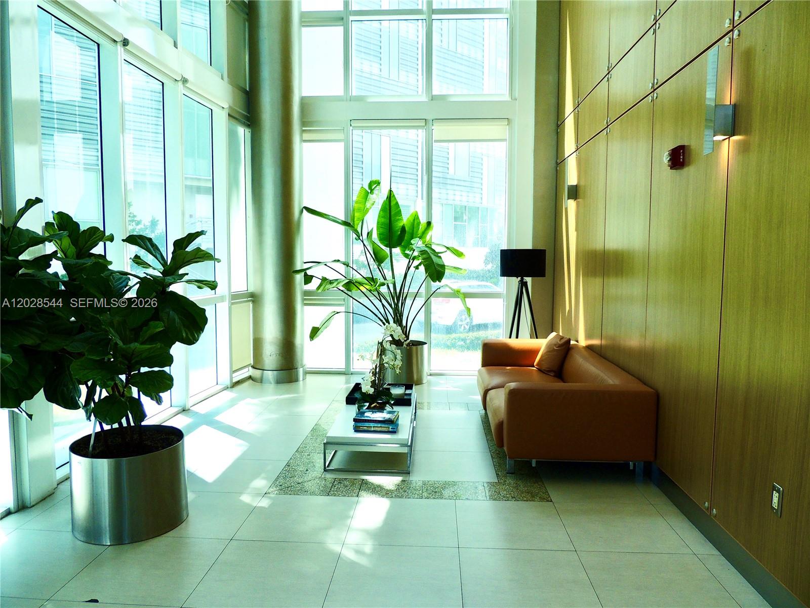 PLATINUM CONDO - Residential Lease