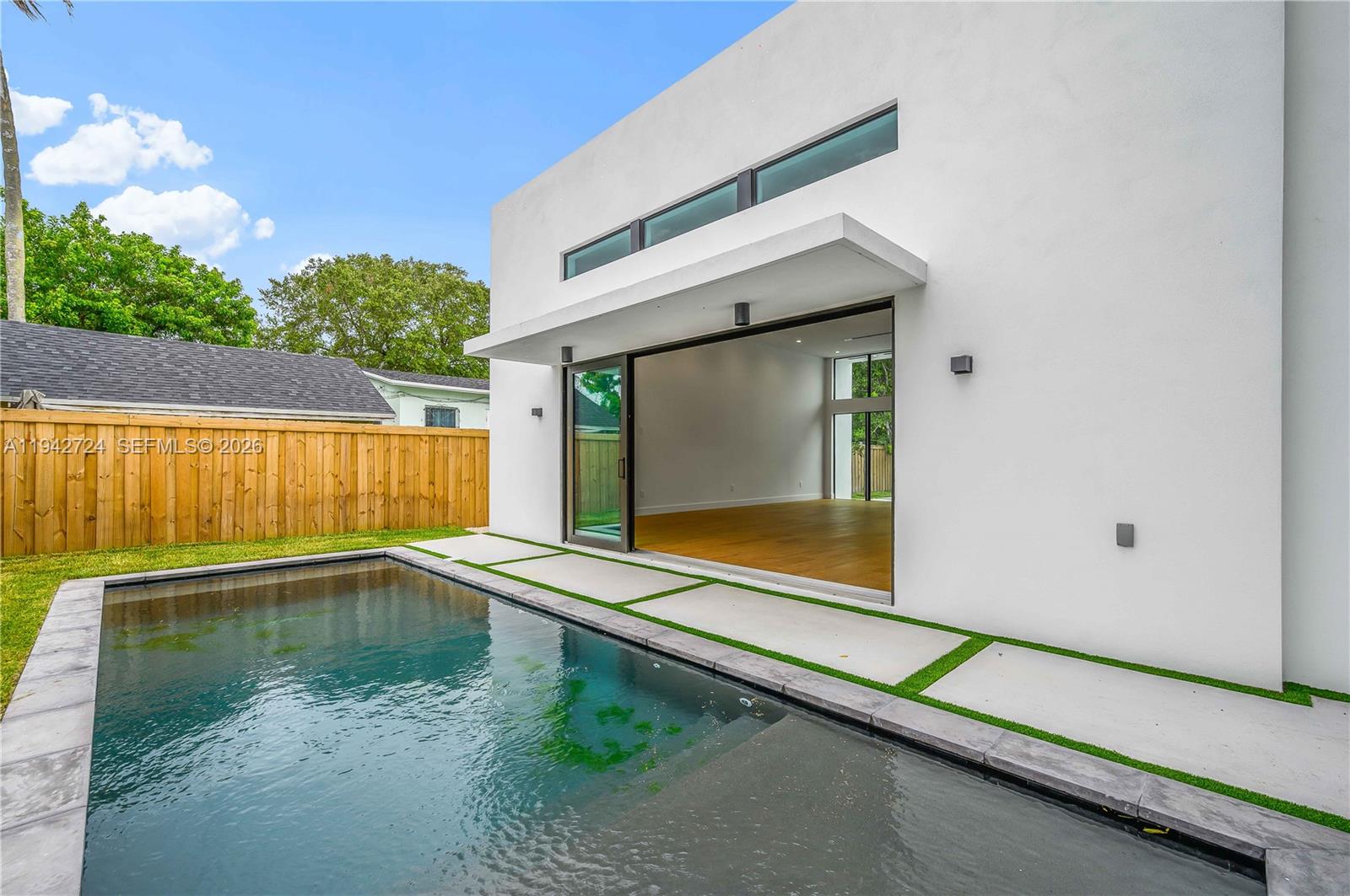 BAY VISTA PARK - Residential