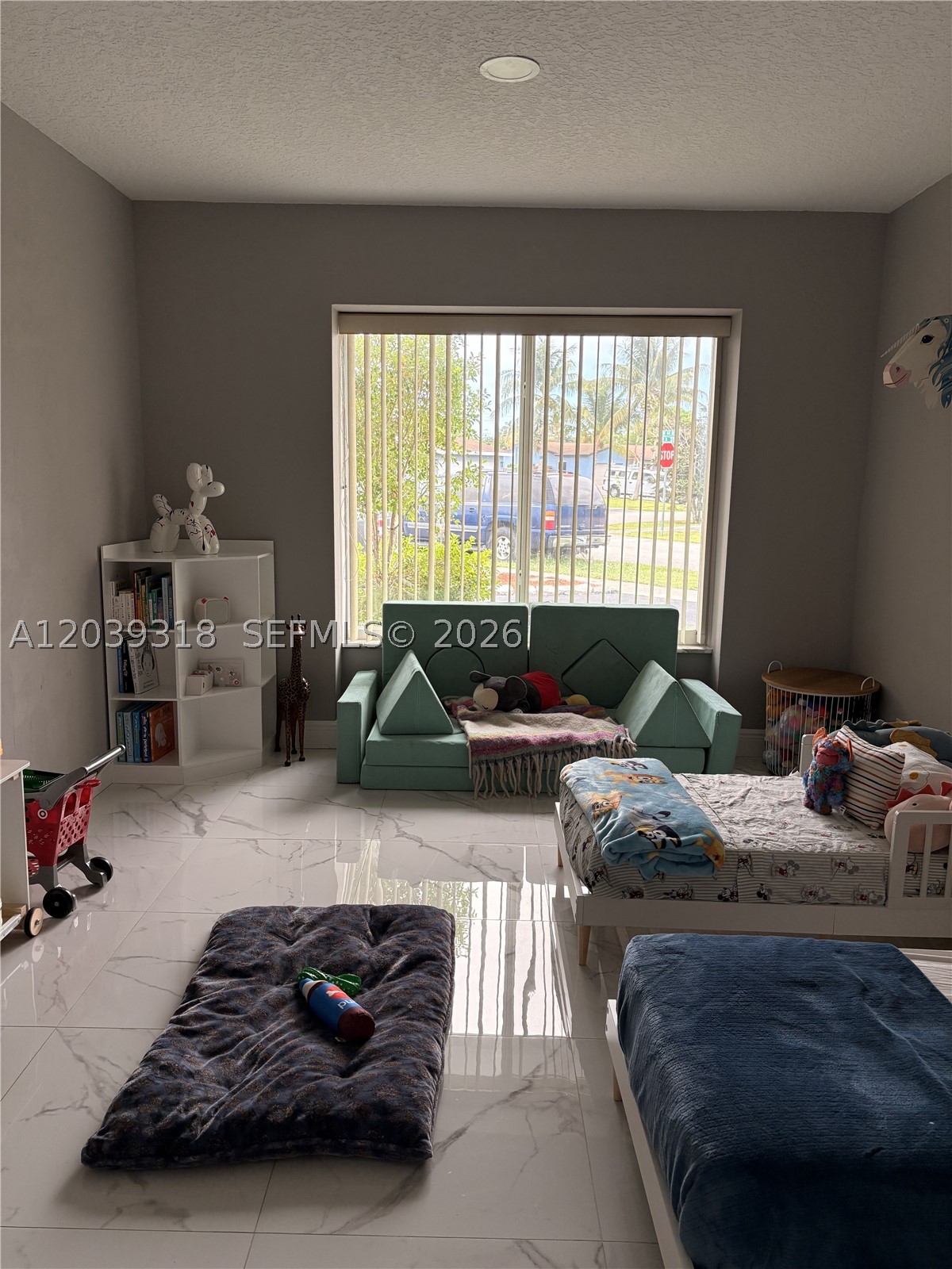 EDGEFIELD 1ST SEC - Residential