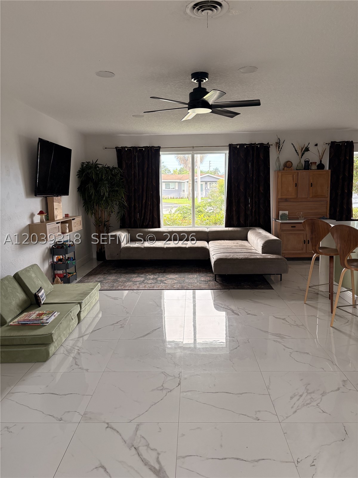 EDGEFIELD 1ST SEC - Residential