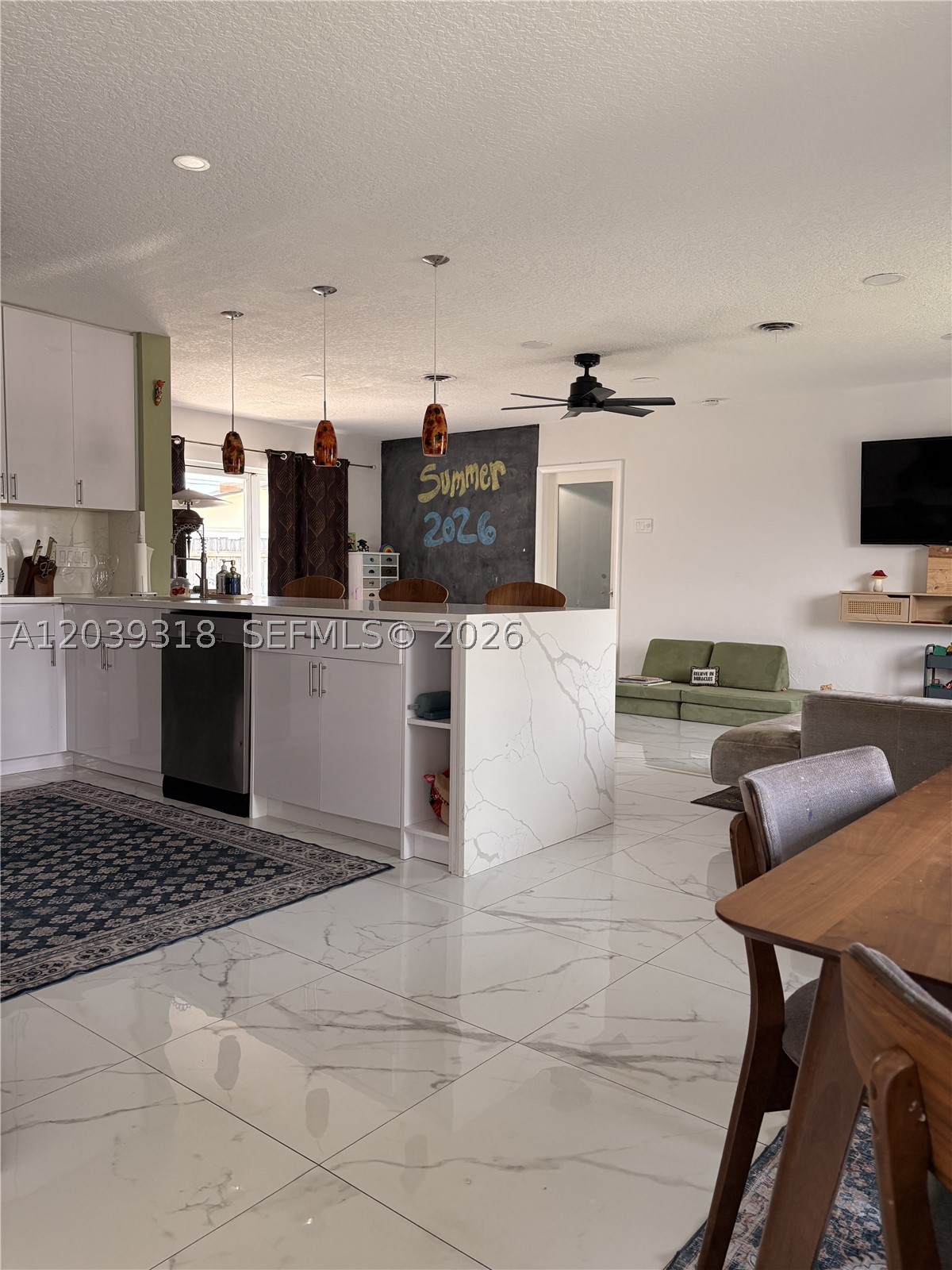 EDGEFIELD 1ST SEC - Residential