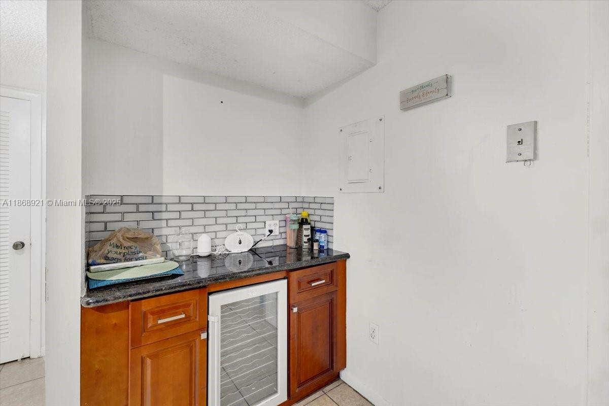 CHANTILLY CONDO - Residential